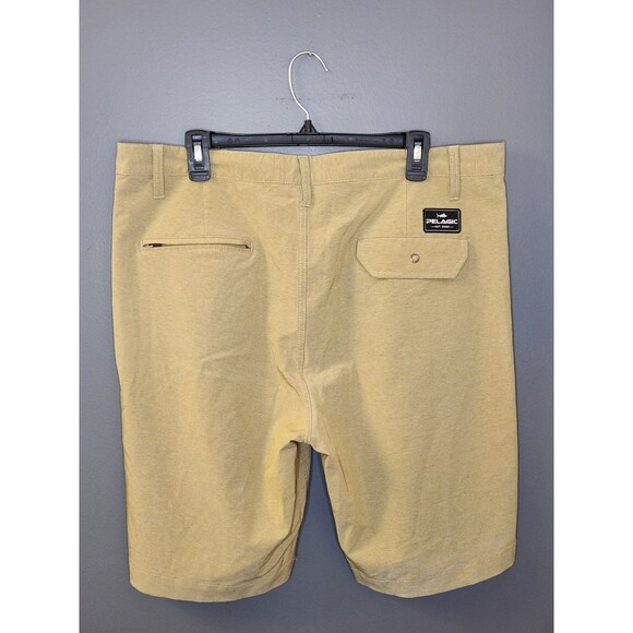 Pelagic Mako Hybrid Shorts Mens 36 Tan Fishing Performance Stretch Quick Dry 10" - Picture 2 of 7